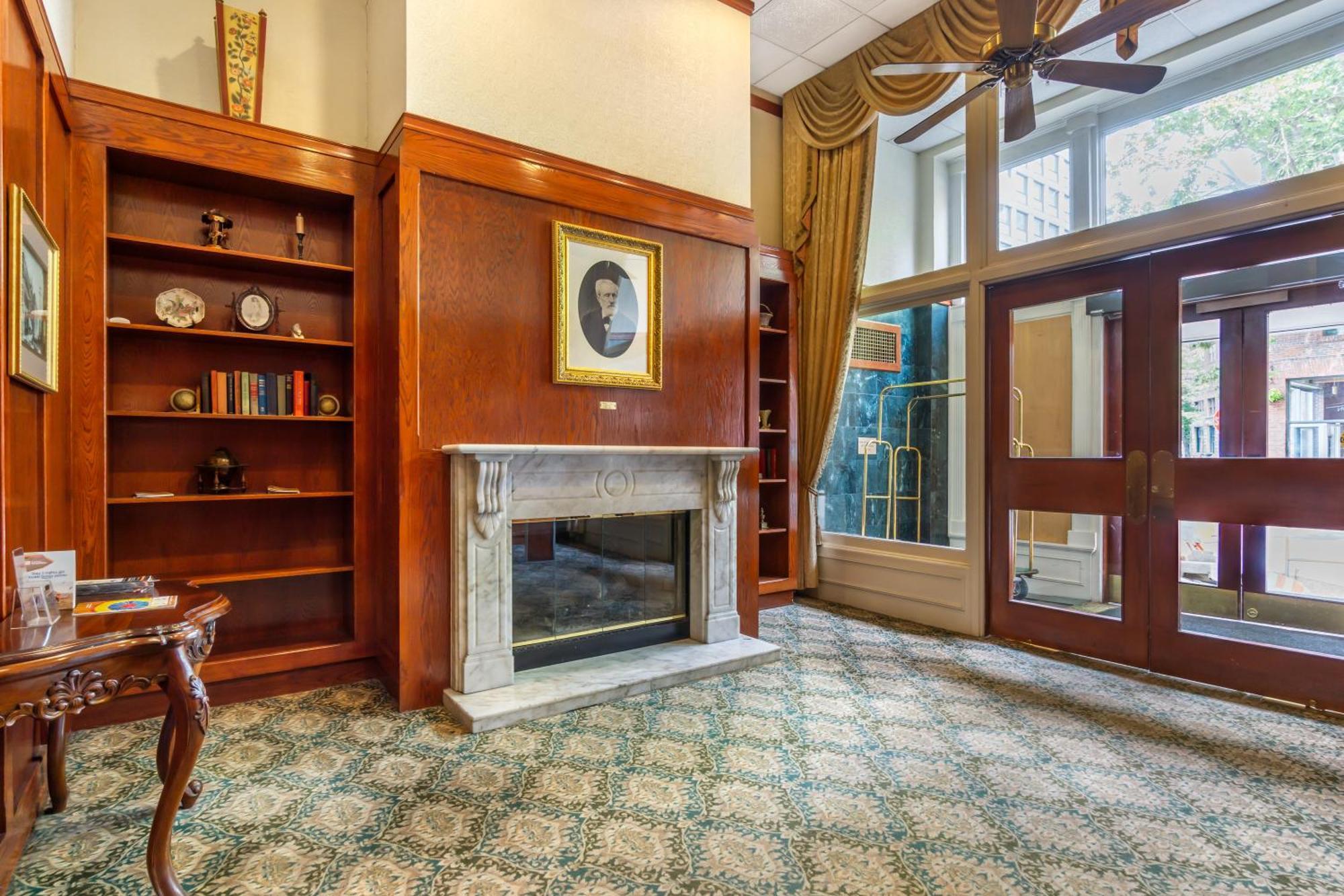 Hotel Western Pioneer Square Downtown 3*